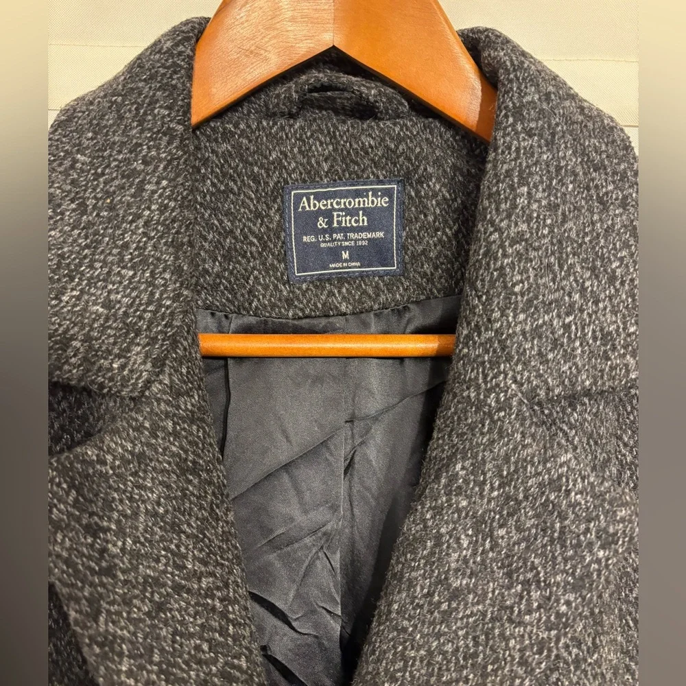 Abercrombie & Fitch Charcoal Herringbone Wool blend Overcoat - Picture 2 of 6